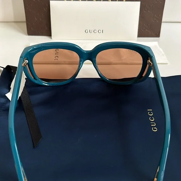 Gucci Sunglasses - Picture 8 of 15